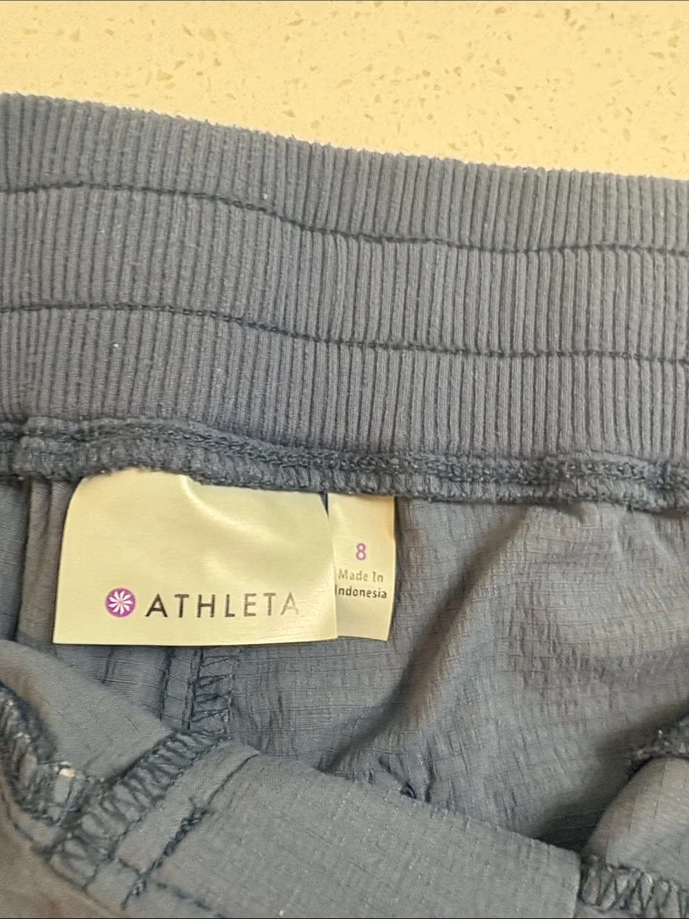 Athleta Trekkie Shortie Women's Shorts Size 8 - Blue